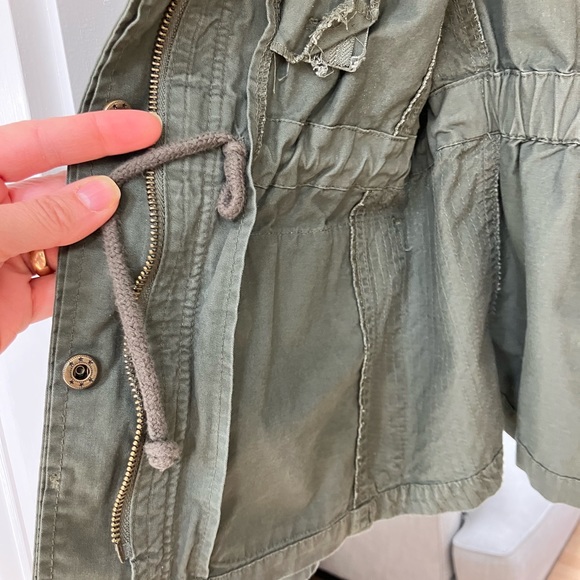 Army Green Cotton Jacket: Love Tree - Picture 4 of 7